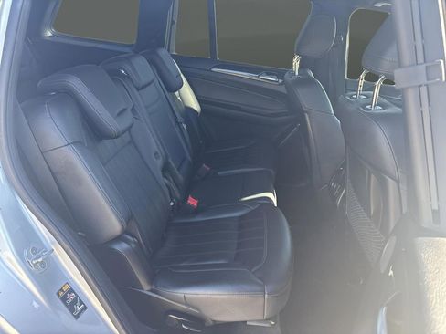Used 2017 Mercedes-Benz GLS 450 4MATIC image 31