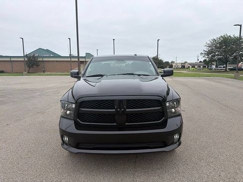 Used 2016 RAM 1500 Express w/ Black Ram 1500 Express Group AWD/4WD image 8