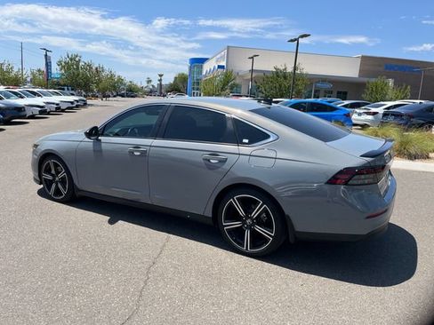 Used 2024 Honda Accord Sport image 4