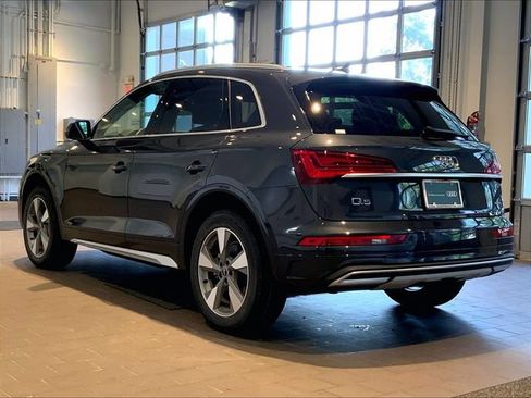 Used 2023 Audi Q5 2.0T Premium w/ Convenience Package AWD/4WD image 3