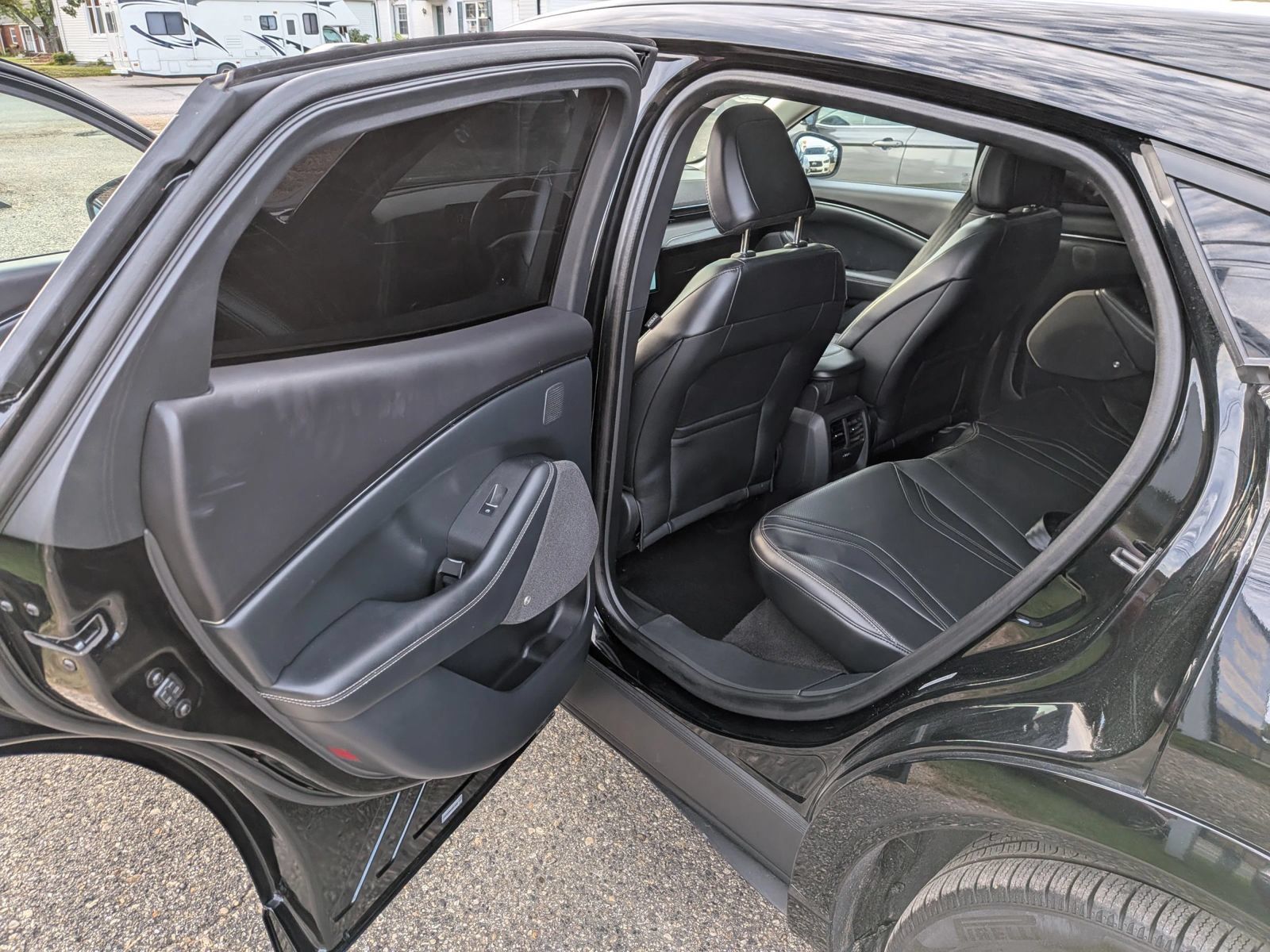 Used 2022 Ford Mustang Mach-E Premium RWD image 29