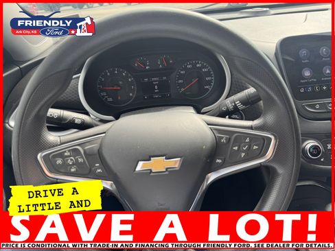 Used 2023 Chevrolet Malibu LT image 17