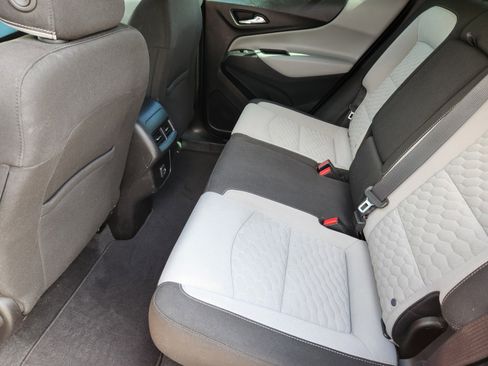 Used 2019 Chevrolet Equinox LS image 12