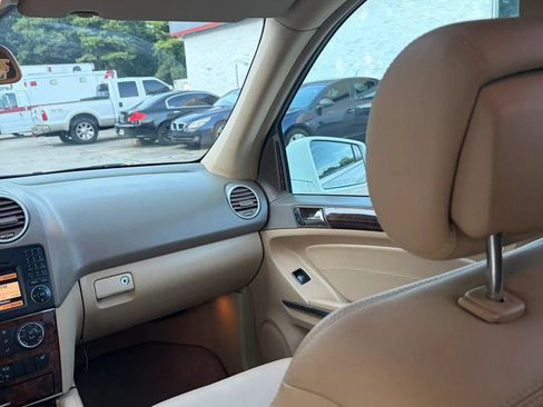 Used 2011 Mercedes-Benz ML 350 4MATIC image 21