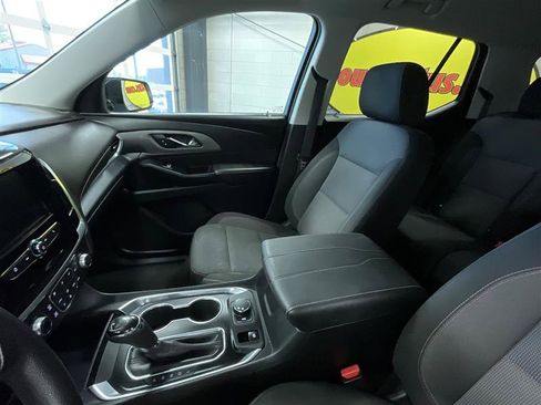 Used 2019 Chevrolet Traverse LS image 11