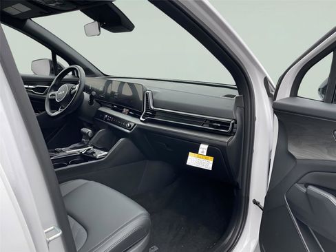 Used 2025 Kia Sportage X-Line image 21