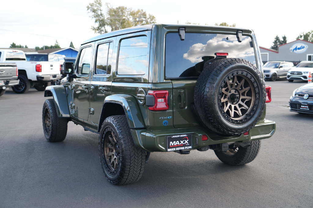 Used 2024 Jeep Wrangler High Altitude AWD/4WD image 12