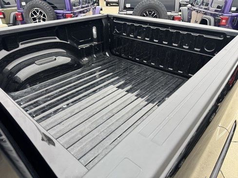 Used 2025 RAM 1500 Laramie w/ Sport Appearance Package image 33