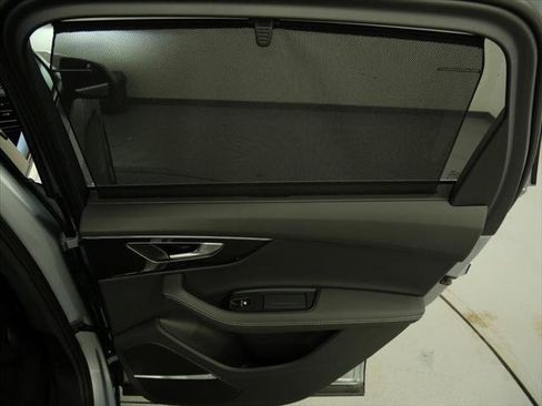 Certified 2025 Audi Q7 2.0T Premium Plus AWD/4WD image 11