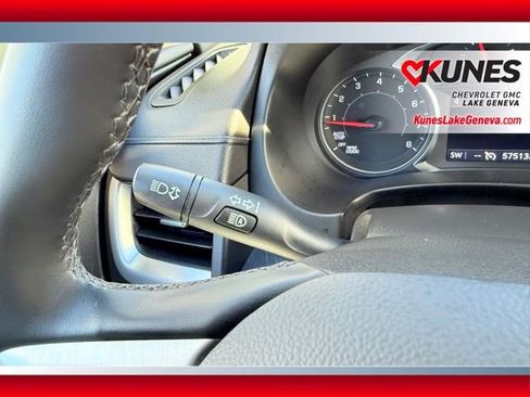 Used 2024 GMC Terrain SLT image 43