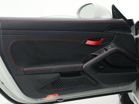 Used 2019 Porsche 911 Speedster RWD image 22