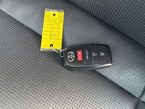 Certified 2025 Toyota Camry XLE image 35