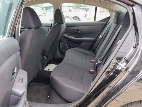 Certified 2025 Nissan Sentra S FWD image 9