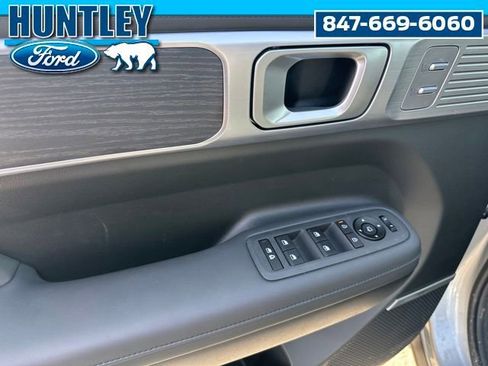 Used 2025 Hyundai Santa Fe Limited image 23