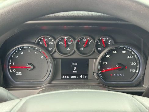 Used 2024 Chevrolet Silverado 2500 Custom w/ Custom Value Package image 25