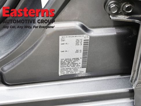Used 2025 Nissan Altima 2.5 SV FWD image 33