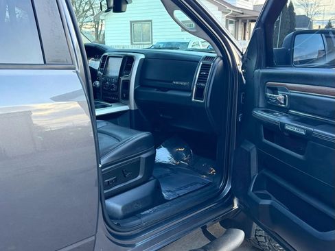 Used 2015 RAM 1500 Laramie w/ Convenience Group image 24