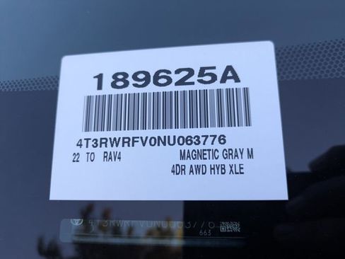 Used 2022 Toyota RAV4 XLE image 36