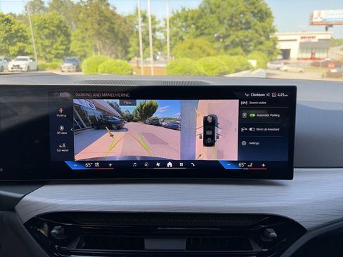 Certified 2025 BMW 330i Sedan RWD image 24