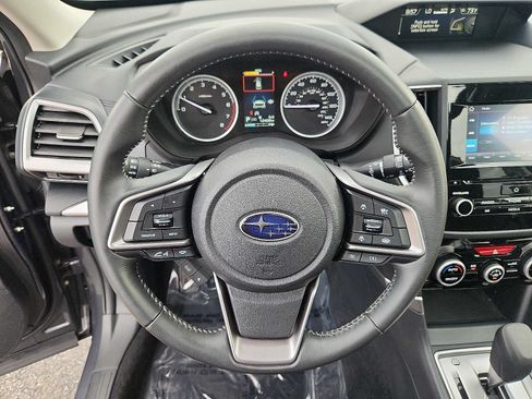 Used 2023 Subaru Forester Premium AWD/4WD image 20