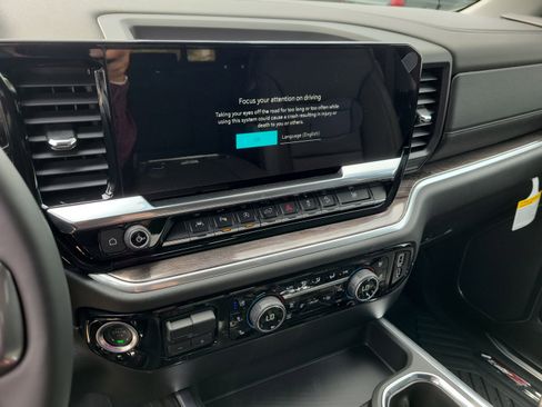 New 2025 Chevrolet Silverado 1500 LTZ w/ Technology Package image 18