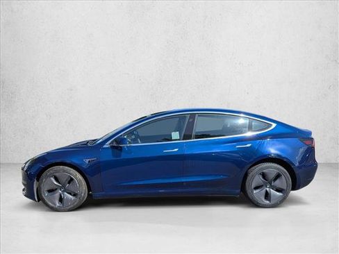 Used 2020 Tesla Model 3 Standard Range Plus RWD image 9