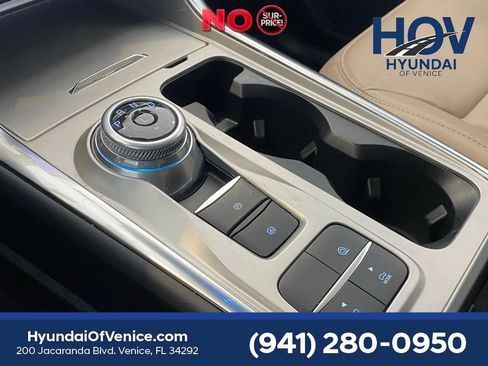 Used 2023 Ford Explorer XLT w/ Equipment Group 202A RWD image 19
