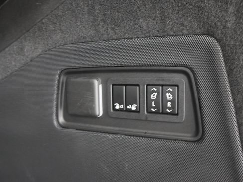 Used 2021 Cadillac Escalade Sport Platinum AWD/4WD image 45