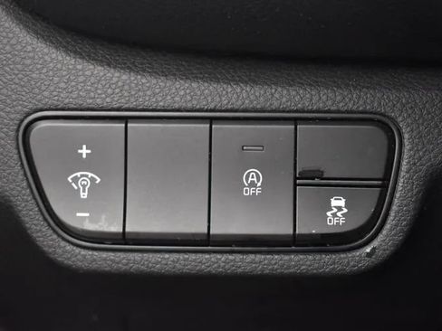 Used 2025 Kia Seltos S FWD image 22