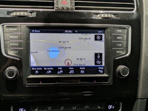 Used 2017 Volkswagen Golf R 4-Door image 14