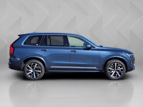 New 2026 Volvo XC90 B5 Core AWD/4WD image 7