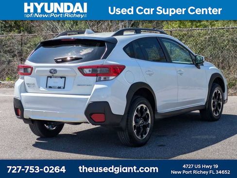 Used 2022 Subaru Crosstrek 2.0i Premium w/ Moonroof Package image 5