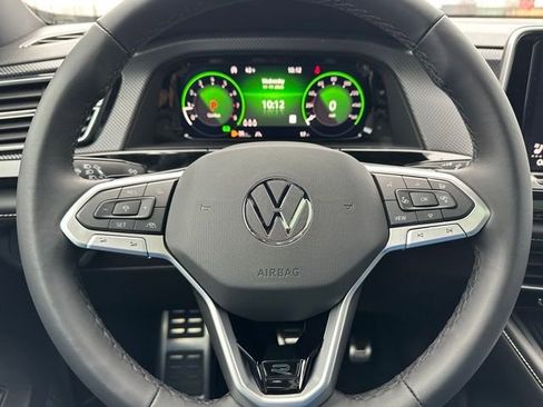 New 2026 Volkswagen Atlas Cross Sport SEL Premium R-Line image 41