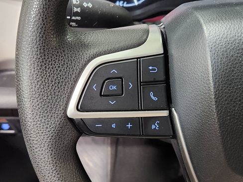 Used 2021 Toyota Sienna LE FWD image 44
