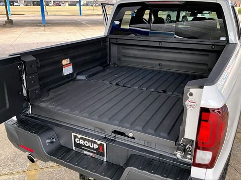 Certified 2024 Honda Ridgeline RTL image 33