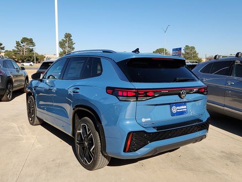 New 2026 Volkswagen Tiguan SEL R-Line image 5