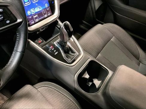 Used 2022 Subaru Outback Premium image 17