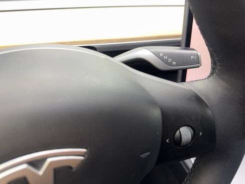 Used 2023 Tesla Model Y Long Range AWD/4WD image 55