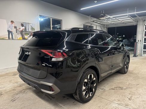 Certified 2023 Kia Sportage X-Line image 3