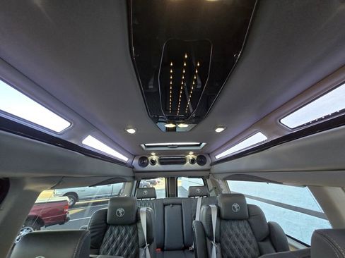 New 2025 GMC Savana 2500 Extended w/ Driver Convenience Package image 25