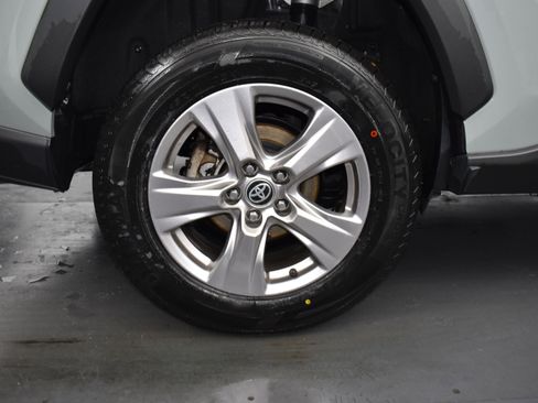 Used 2023 Toyota RAV4 XLE image 9