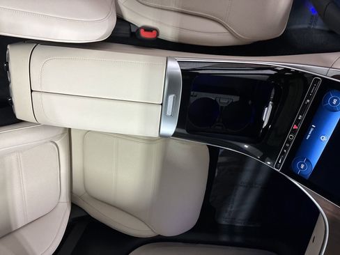 New 2026 Mercedes-Benz C 300 4MATIC Sedan image 18