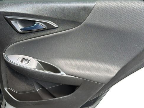 Used 2021 Chevrolet Malibu LT FWD image 21