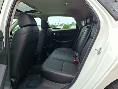 Used 2024 Honda Civic EX-L image 10