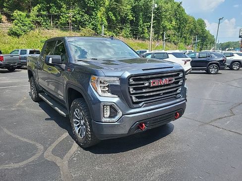 Used 2020 GMC Sierra 1500 AT4 w/ AT4 Premium Package AWD/4WD image 4