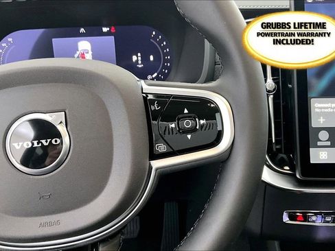 New 2026 Volvo XC90 B5 Core image 17