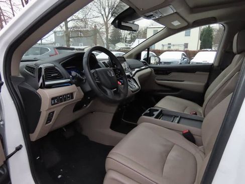 Certified 2023 Honda Odyssey Elite image 2