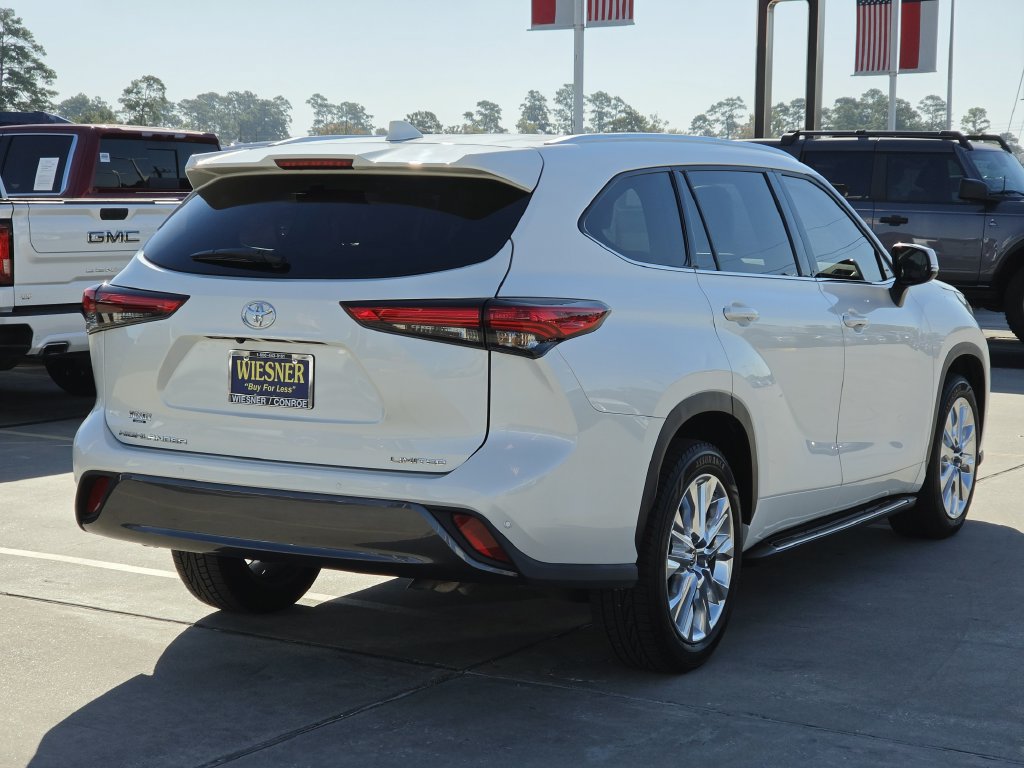 Used 2021 Toyota Highlander Limited FWD image 5