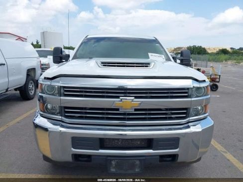 Used 2017 Chevrolet Silverado 3500 W/T AWD/4WD image 6