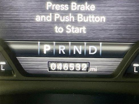 Used 2021 RAM 1500 Laramie image 12